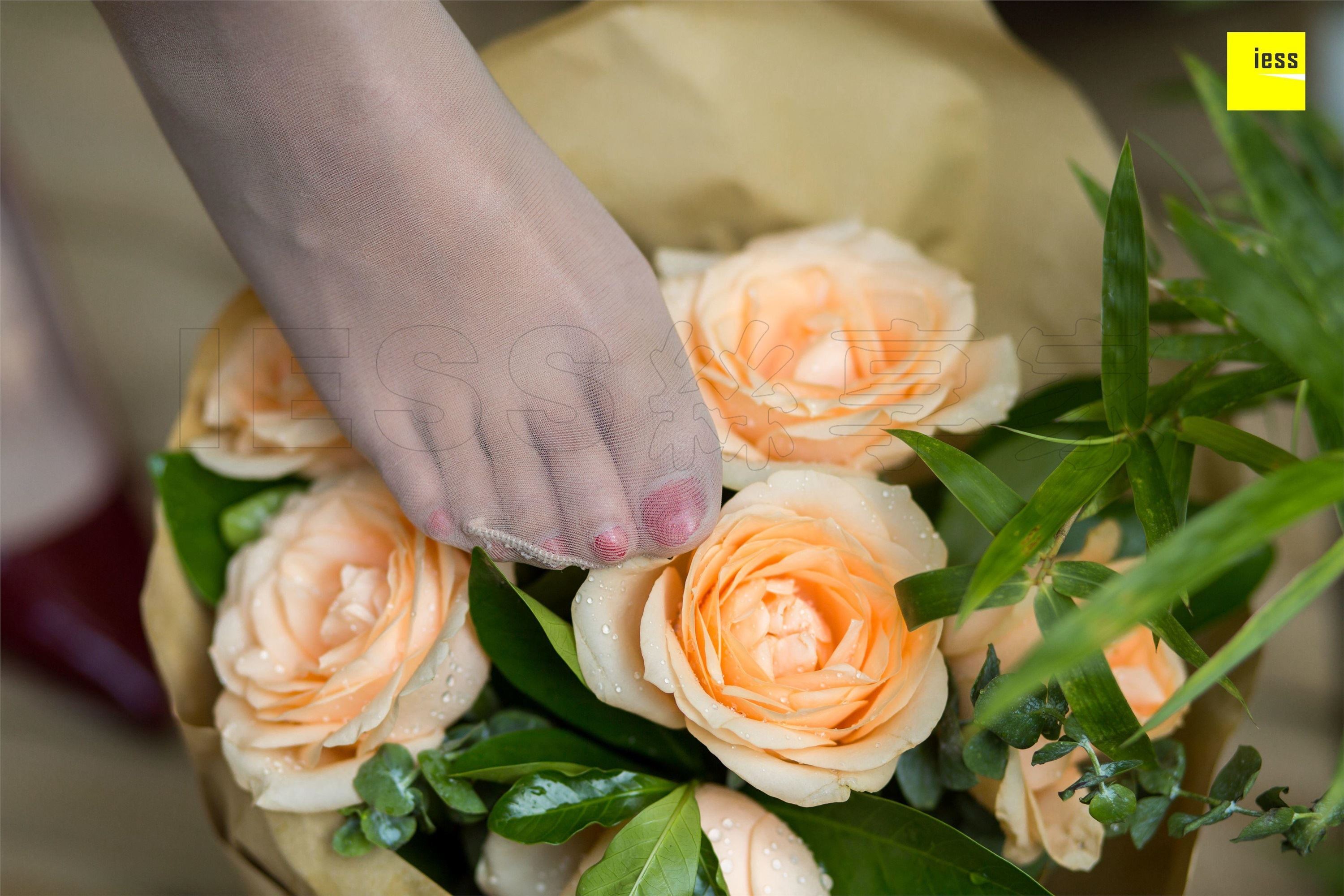 IESS异思趣向  2018.08.15《魔鬼周三》特刊31期：花艺师婉萍